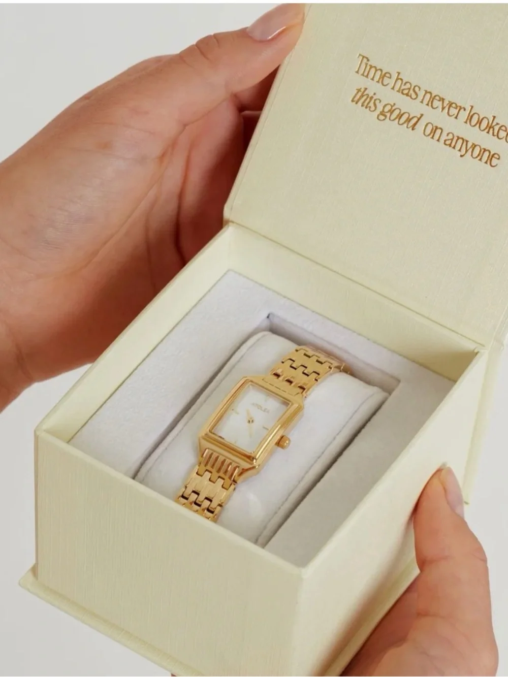 N/A gold tone